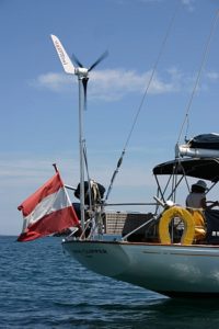 Kleinwindkraftanlage Superwind auf Segelschifft