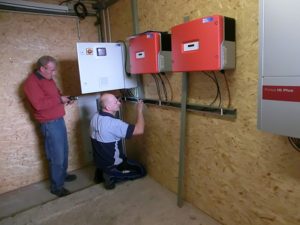 Schaltschrank und Wechselrichter der Kleinwindkraftanlage