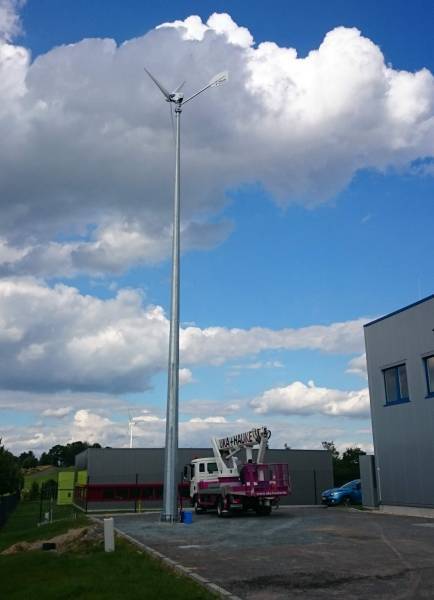 Kleine Windkraftanlage Gewerbegebiet