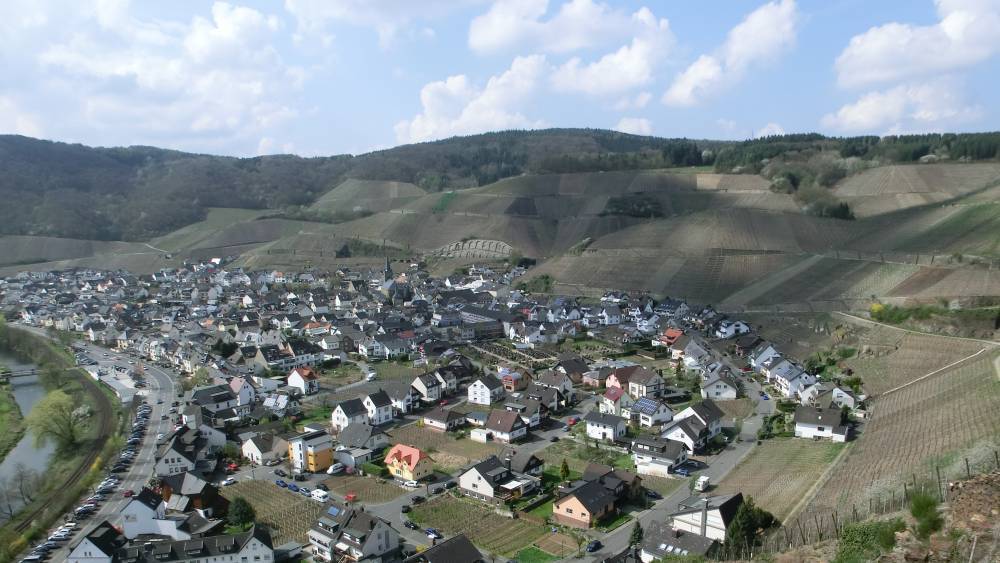 Windschwache Lage im Tal